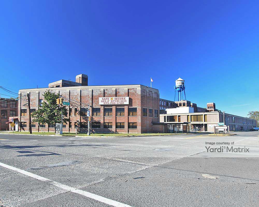 Storage Rentals of America 20 Mill Street, Belleville RentCafe